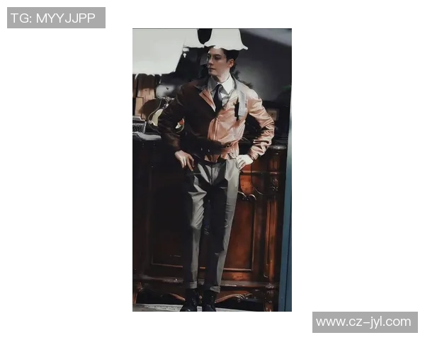 足球明星陈伟霆的传奇之路与场外生活的精彩瞬间揭秘