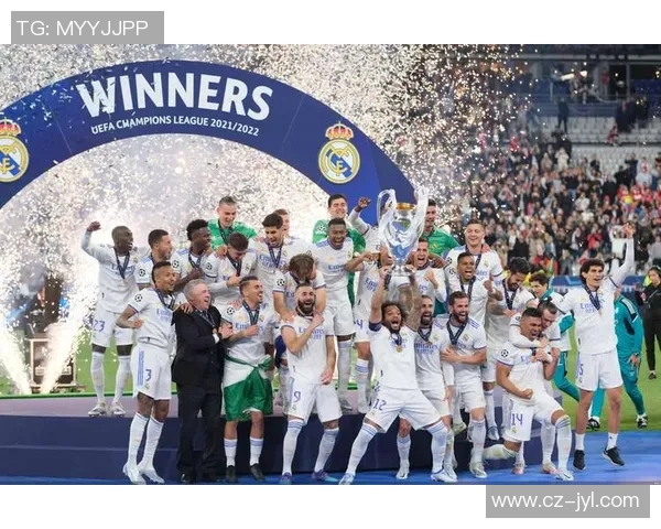 沙特传奇足球明星的辉煌历程与影响力探讨