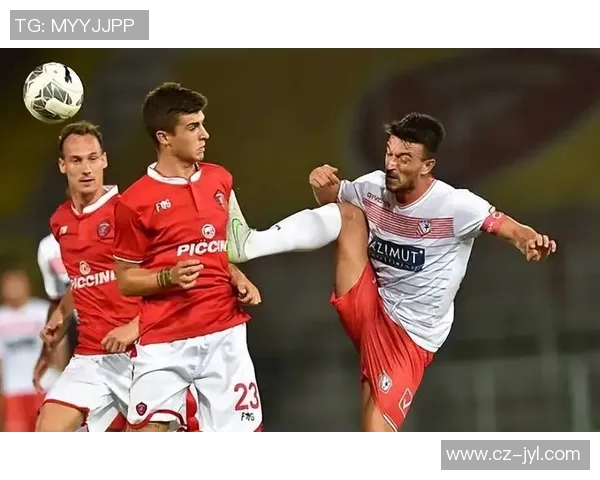 巴勒莫与福贾的激烈对决揭示意乙联赛的竞争魅力与球队实力较量 巴勒莫与福贾的激烈对决揭示意乙联赛的竞争魅力与球队实力较量